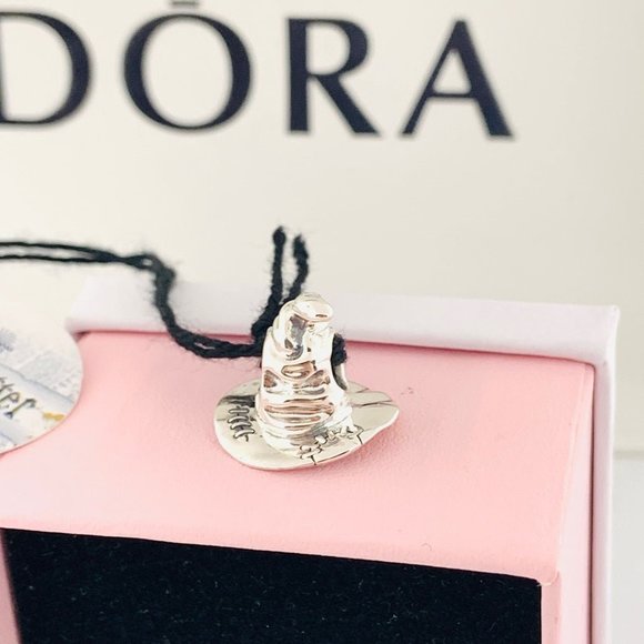 Pandora Harry Potter Sorting Hat Charm - Picture 3 of 4